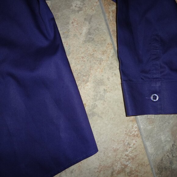 Chico's Purple/Plum Wrinkle-Resistant Long Sleeve Button-Front Woman Shirt 1-M/8 - Picture 4 of 9